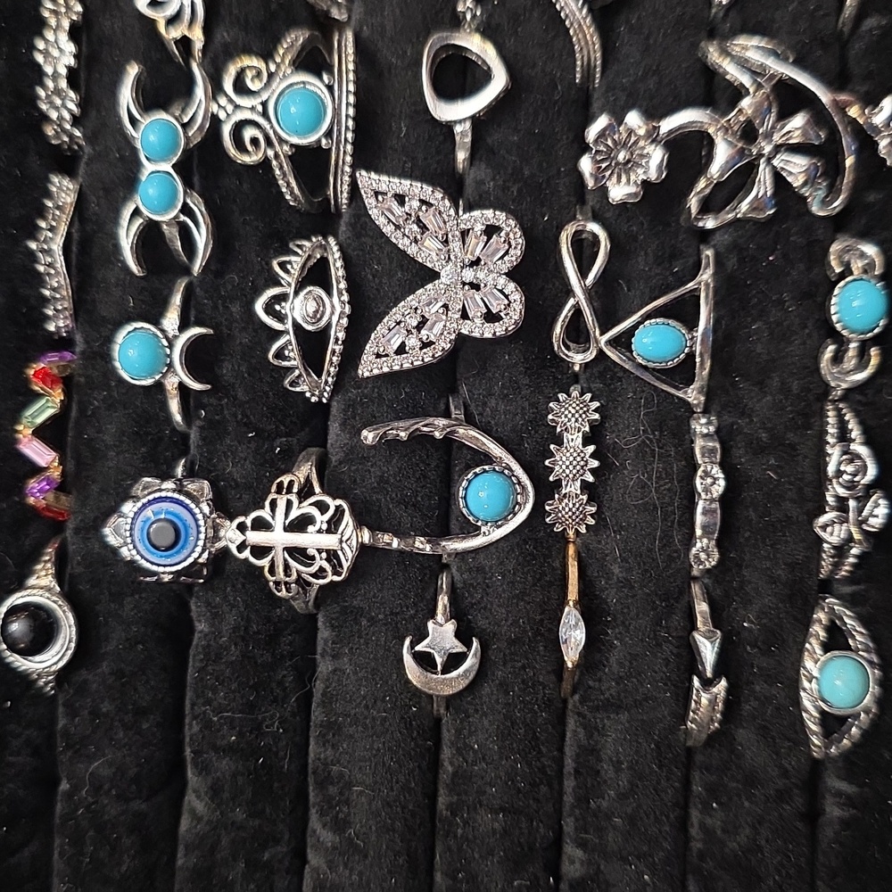 Lot of 30pcs fashion rings - Picture 2 of 3